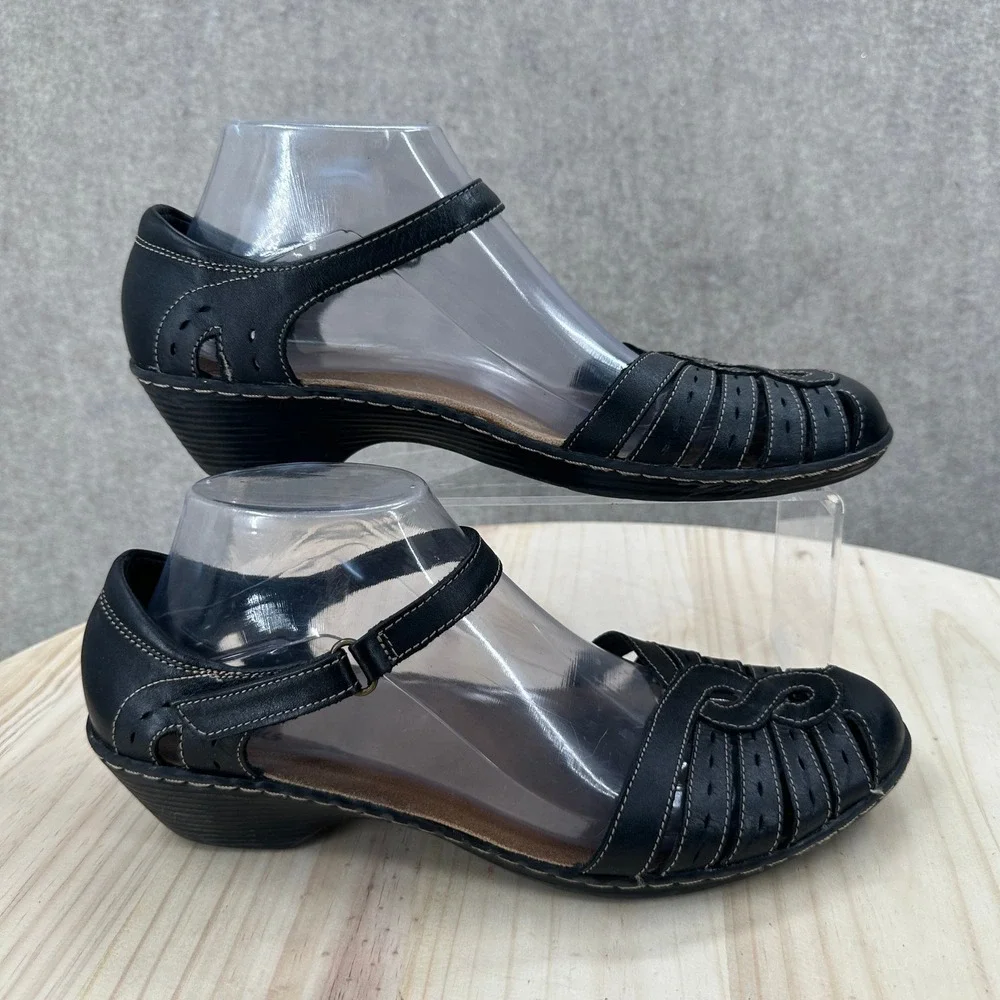 Clarks Wendy Land Sandals Womens 9.5 Black Leather Wedge Laser Cut Mary Jane